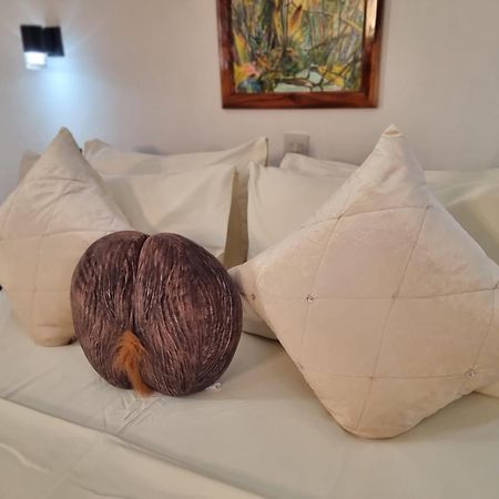 The Drake Seaside Apartment Beau Vallon  Buitenkant foto