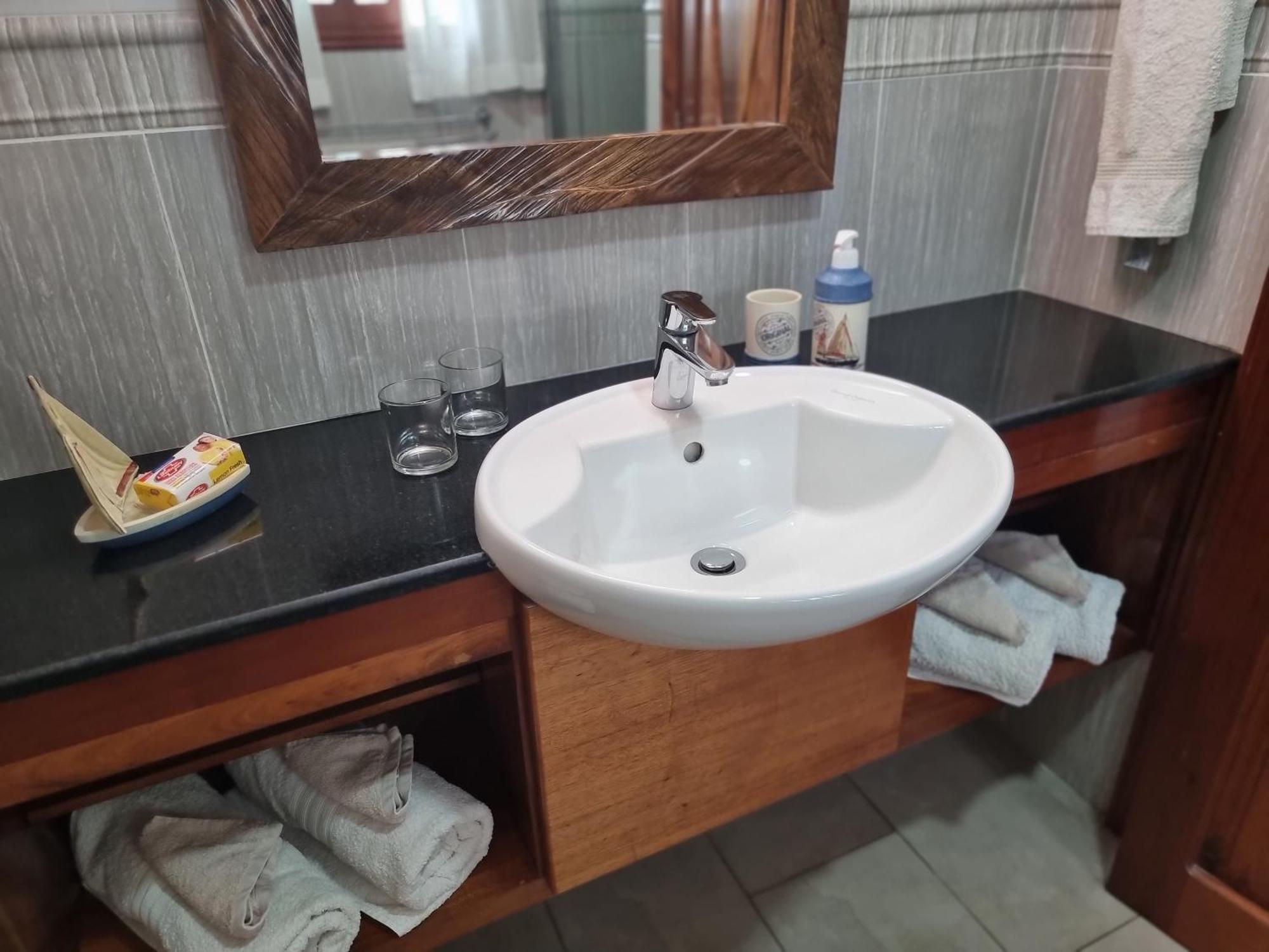 The Drake Seaside Apartment Beau Vallon  Buitenkant foto