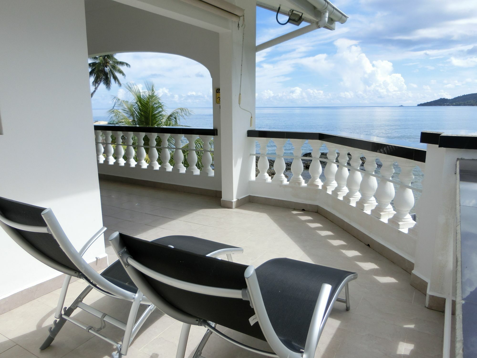 The Drake Seaside Apartment Beau Vallon  Buitenkant foto